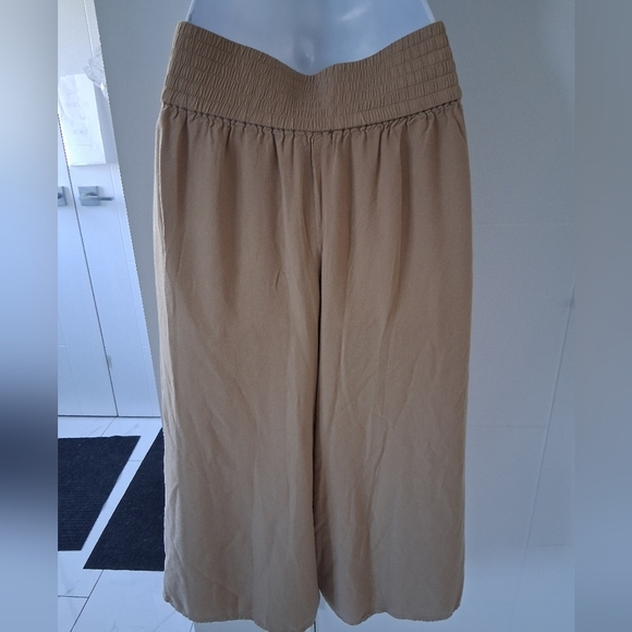 Sunday Best (Aritzia)/ Tan Sullivan Palazzo Capri Pants/ Size US XS - Picture 4 of 13